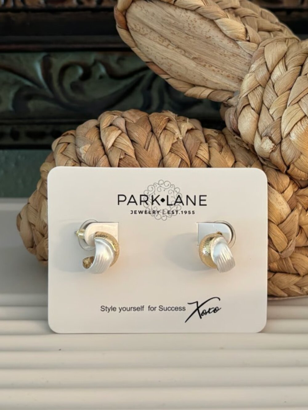 Park Lane Knottie earrings